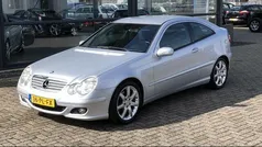 Grijs Gebruikt 2004 Mercedes 180 Sedan | € 3.750 (Goede deal)
