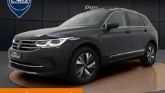 Grijs Gebruikt 2022 VW Tiguan Elegance SUV | € 33.450 (Eerlijke prijs)