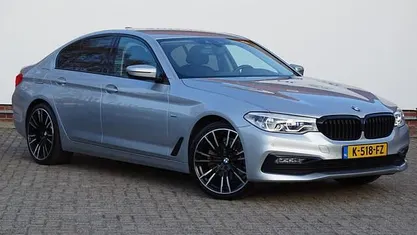 Grijs Occasion 2018 BMW 520 Executive Sedan | € 21.950 (Goede deal)