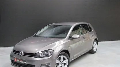 Gebruikt 2016 VW Golf Highline Sedan | € 17.900 (Eerlijke prijs)