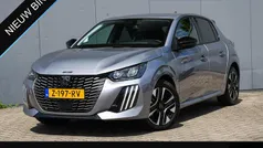 Grijs, metallic lak Gebruikt 2024 Peugeot 208 Allure Hatchback | € 23.495 (Eerlijke prijs)