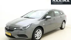 Grijs Gebruikt 2018 Opel Astra Business Stationwagen | € 11.945 (Eerlijke prijs)