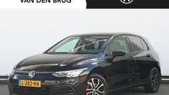 Zwart Gebruikt 2020 VW Golf VII Life Hatchback | € 20.395 (Eerlijke prijs)