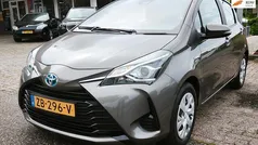 Grijs Gebruikt 2019 Toyota Yaris Active Hatchback | € 18.475 (Eerlijke prijs)