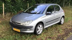 Grijs Gebruikt 2003 Peugeot 206 Hatchback | € 1.350 (Eerlijke prijs)