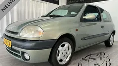 Gebruikt 2000 Renault Clio II Hatchback | € 999 (Eerlijke prijs)