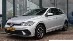 Grijs Gebruikt 2023 VW Polo Life Hatchback | € 23.095 (Eerlijke prijs)