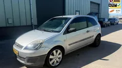 Grijs Gebruikt 2007 Ford Fiesta Cool & Sound Edition Hatchback | € 999 (Goede deal)