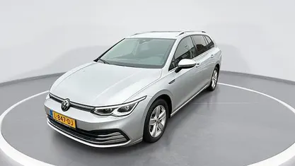 Grijs Gebruikt 2021 VW Golf VIII Style Stationwagen | € 23.940 (Eerlijke prijs)