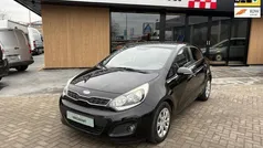 Zwart Gebruikt 2012 Kia Rio Plus Hatchback | € 5.650 (Eerlijke prijs)