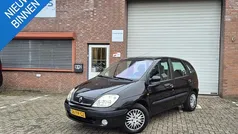 Gebruikt 2001 Renault Scénic Expression MPV | € 999 (Eerlijke prijs)
