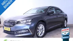 Grijs Gebruikt 2021 Skoda Superb Business Line Hatchback | € 25.400 (Goede deal)