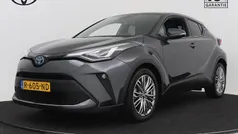 Gebruikt 2022 Toyota C-HR Executive SUV | € 24.945 (Eerlijke prijs)