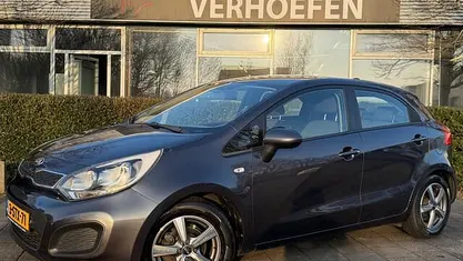 Occasion 2014 Kia Rio Comfort Hatchback | € 5.950 (Eerlijke prijs)