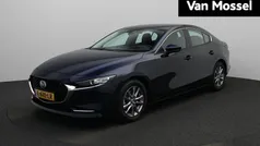 Blauw Gebruikt 2021 Mazda 3 Comfort Sedan | € 19.900 (Eerlijke prijs)