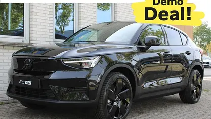 Zwart Nieuw 2025 Volvo EC40 Ultra SUV | € 53.950 (Goede deal)