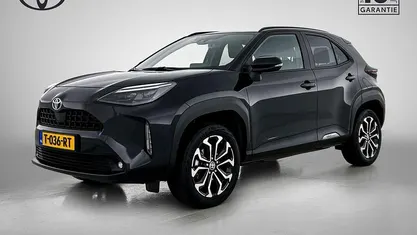 Zwart Gebruikt 2023 Toyota Yaris Cross SUV | € 27.945 (Eerlijke prijs)
