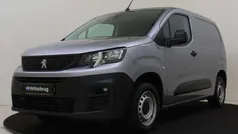 Grijs Gebruikt 2023 Peugeot Partner S MPV | € 15.425 (Eerlijke prijs)