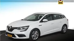 Wit Occasion 2020 Renault Mégane GrandTour Zen Stationwagen | € 12.999 (Goede deal)
