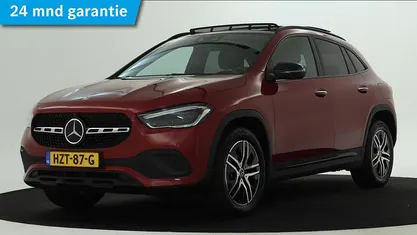 Rood Occasion 2022 Mercedes GLA250 Night SUV | € 38.750 (Eerlijke prijs)