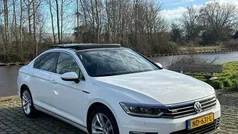 Wit Gebruikt 2016 VW Passat GTE Sedan | € 16.799 (Goede deal)