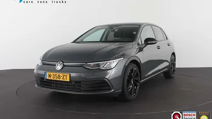 Grijs Occasion 2021 VW Golf VIII Hatchback | € 19.850 (Eerlijke prijs)