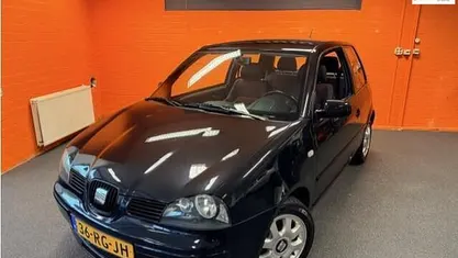 Zwart (metallic) Gebruikt 2005 Seat Arosa Stella Hatchback | € 1.450 (Eerlijke prijs)