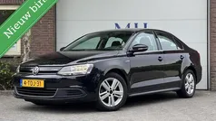 Zwart Gebruikt 2013 VW Jetta Highline Sedan | € 5.995 (Goede deal)