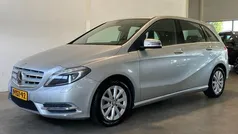 Grijs Gebruikt 2014 Mercedes B180 MPV | € 12.950 (Eerlijke prijs)