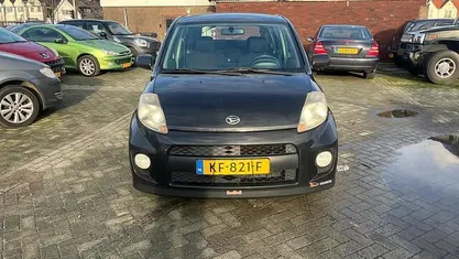 Zwart Gebruikt 2009 Daihatsu Sirion Hatchback | € 2.250 (Super prijs)