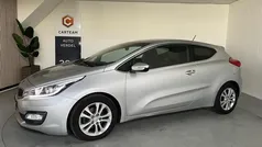 Grijs, metallic lak Gebruikt 2015 Kia Ceed Hatchback | € 7.250 (Eerlijke prijs)