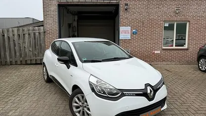 Wit Occasion 2016 Renault Clio IV Hatchback | € 7.999 (Eerlijke prijs)