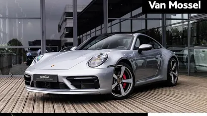 Grijs Gebruikt 2020 Porsche 911 Carrera 4S Coupé | € 136.900 (Eerlijke prijs)