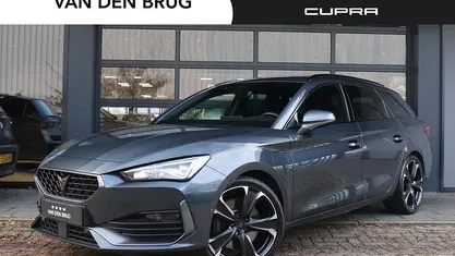 Grijs Gebruikt 2024 Cupra Leon VZ Stationwagen | € 32.595 (Eerlijke prijs)