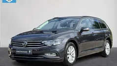 Grijs Gebruikt 2023 VW Passat Business Stationwagen | € 25.900 (Goede deal)