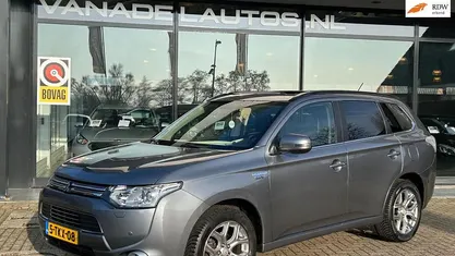 Occasion Mitsubishi Outlander P-HEV Instyle 121 PK (88 kW) 2014 SUV