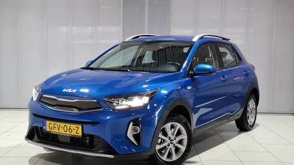 Blauw Occasion 2024 Kia Stonic SUV | € 21.950 (Eerlijke prijs)