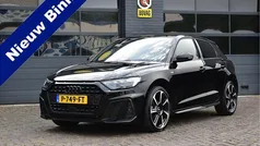 Zwart, metallic lak Gebruikt 2021 Audi A1 Sportback S-Line Hatchback | € 21.950 (Eerlijke prijs)
