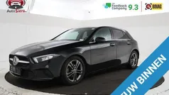 Zwart, metallic lak Gebruikt 2019 Mercedes A180 Premium Hatchback | € 19.999 (Goede deal)