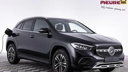Zwart Occasion 2023 Mercedes GLA250 Business SUV | € 37.990 (Super prijs)