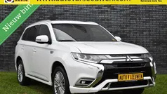 Wit Gebruikt 2021 Mitsubishi Outlander P-HEV SUV | € 23.920 (Goede deal)