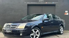 Blauw, metallic lak Gebruikt 2003 Opel Vectra Comfort Sedan | € 1.950 (Eerlijke prijs)
