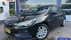 Zwart Gebruikt 2017 Opel Astra Business Hatchback | € 9.250 (Eerlijke prijs)