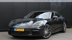 Grijs Gebruikt 2017 Porsche Panamera Sedan | € 52.940 (Goede deal)