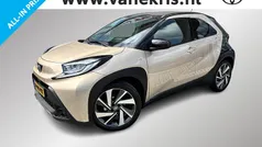 Bruin Gebruikt 2022 Toyota Aygo Envy Hatchback | € 21.440 (Eerlijke prijs)