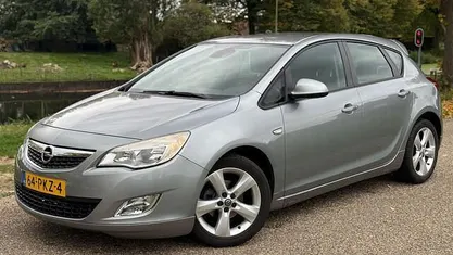 Gebruikt 2011 Opel Astra Edition Hatchback | € 4.499 (Eerlijke prijs)