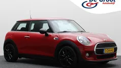Gebruikt 2015 Mini Cooper Business Hatchback | € 9.950 (Eerlijke prijs)