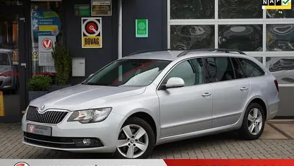 Occasion Skoda Superb Ambition 161 PK (118 kW) 2014 Grijs Stationwagen