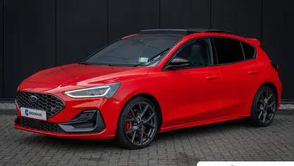 Gebruikt 2023 Ford Focus ST Hatchback | € 38.795 (Eerlijke prijs)