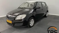 Zwart Gebruikt 2010 Skoda Fabia Drive Hatchback | € 2.750 (Goede deal)